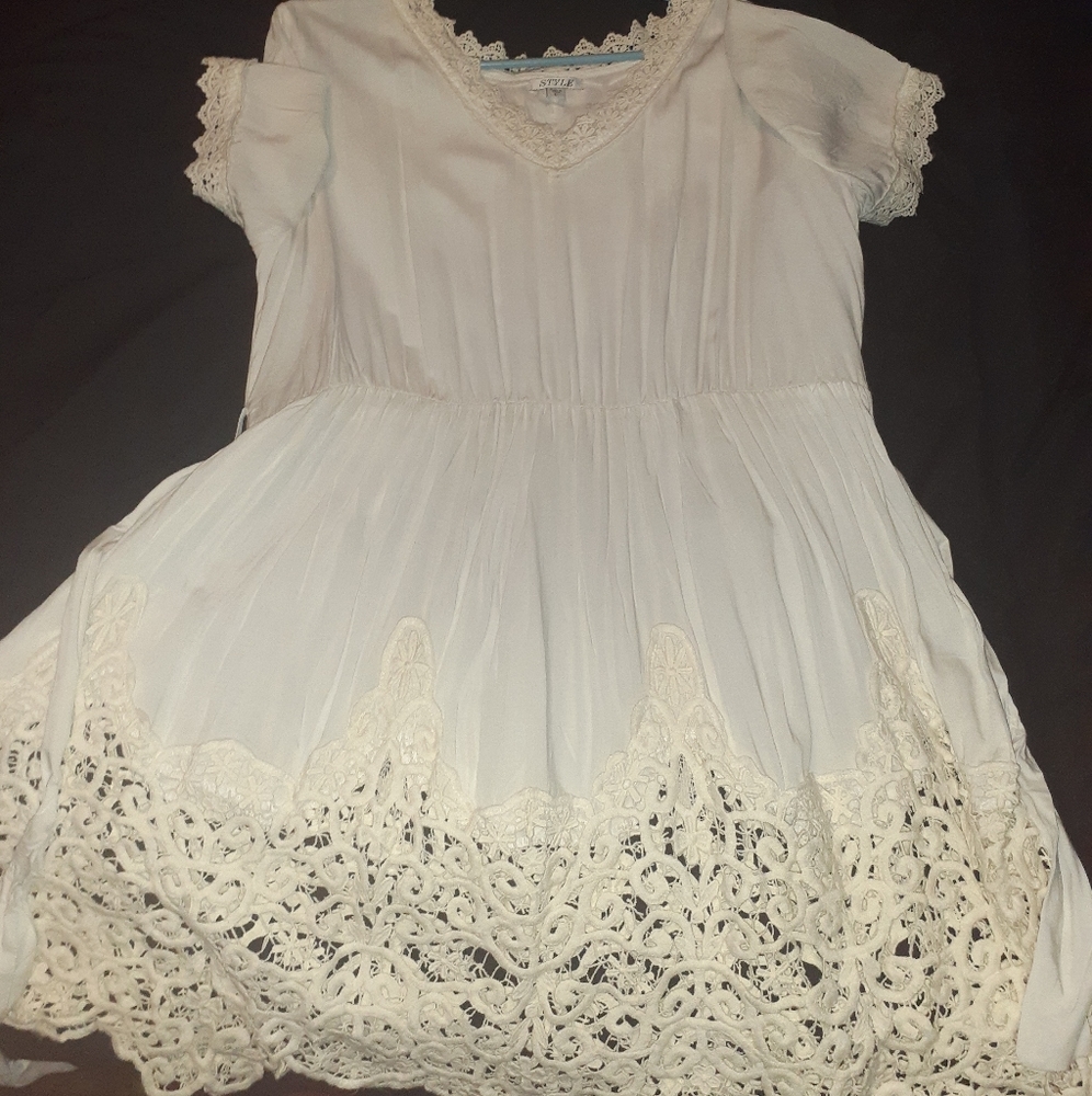 Dress - Picture 4 of 5